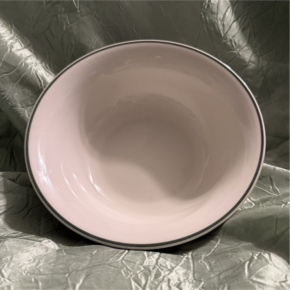 Pfaltzgraff‎ Snow Village Ceramic Christmas Bowl White Red Green Round Glossy